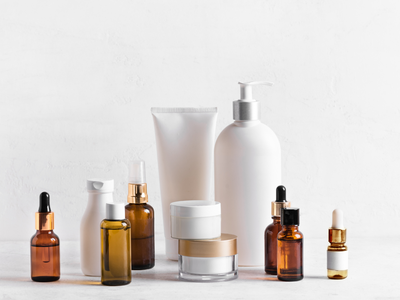 Here's A Surprising List of Popular "Natural" Companies That Use Potentially Toxic Fragrance In Their Hair, Skin, & Body Care Products